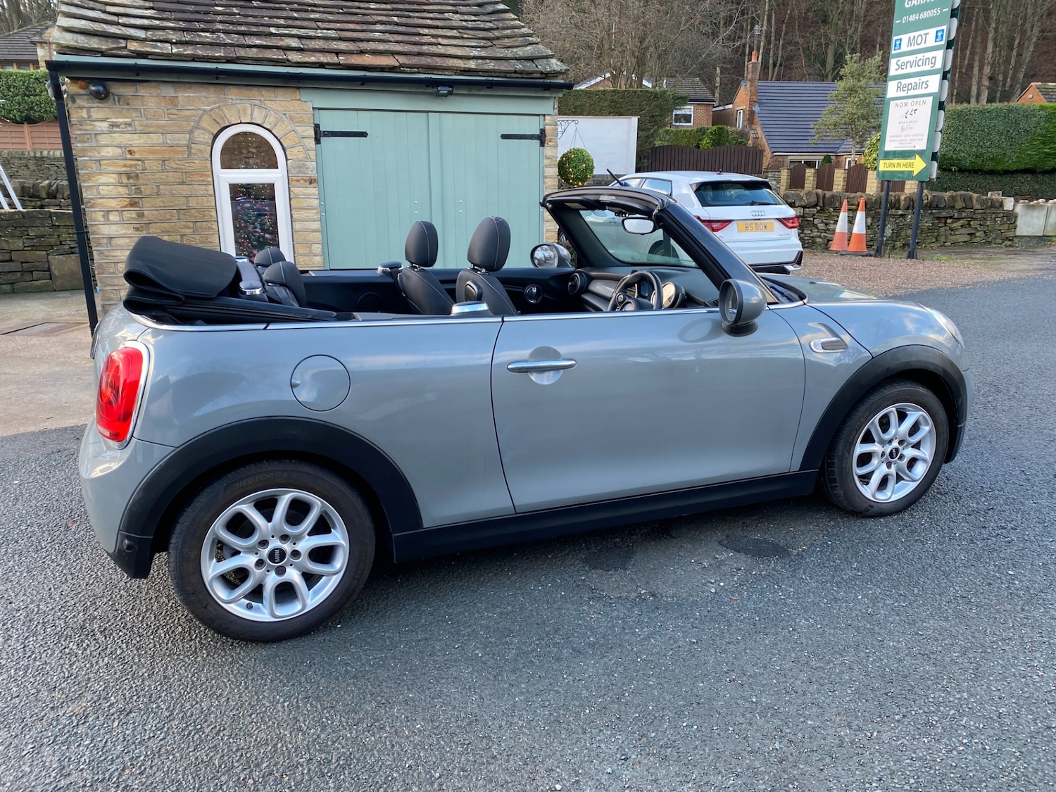 Used MINI Convertible 2016 for sale - 77012927: Photo 12