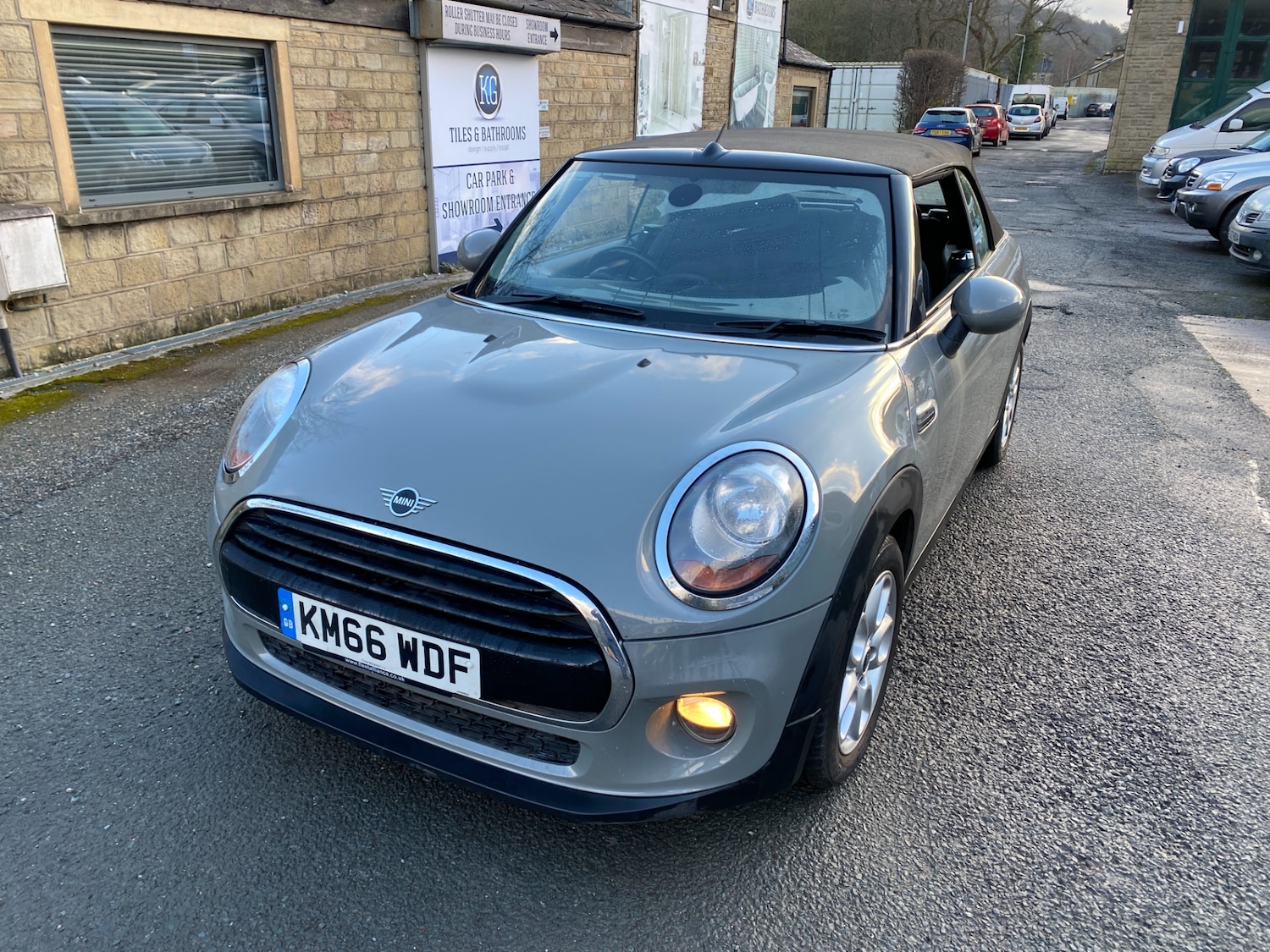Used MINI Convertible 2016 for sale - 77012927: Photo 3
