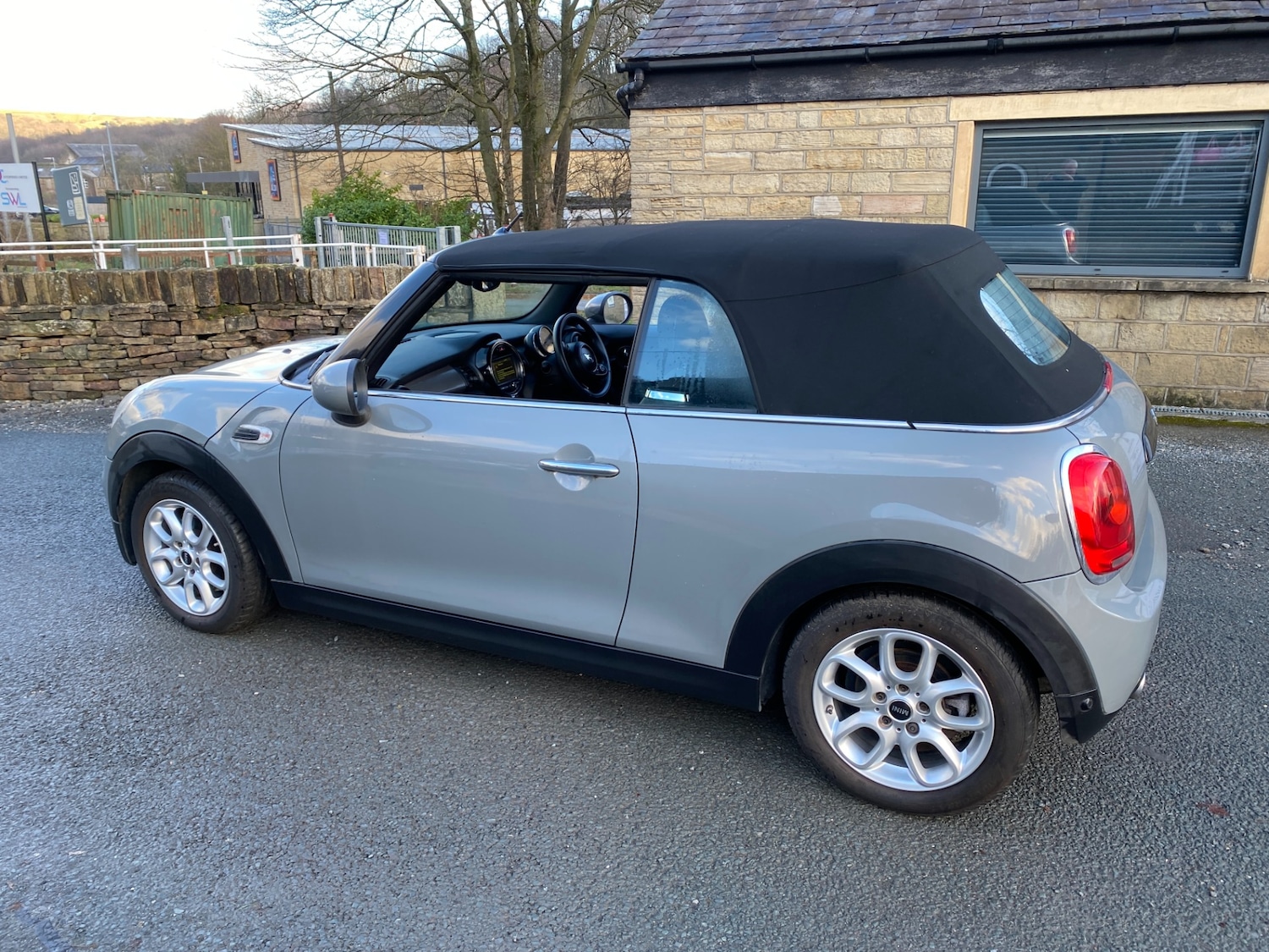 Used MINI Convertible 2016 for sale - 77012927: Photo 6