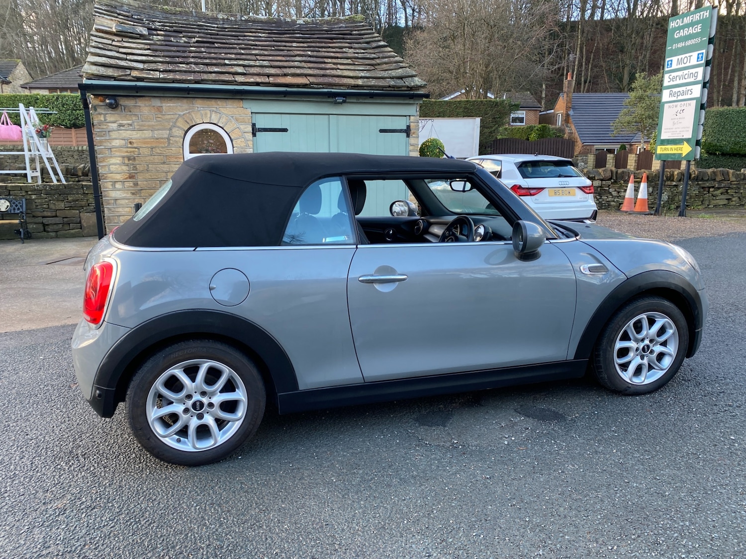 Used MINI Convertible 2016 for sale - 77012927: Photo 9
