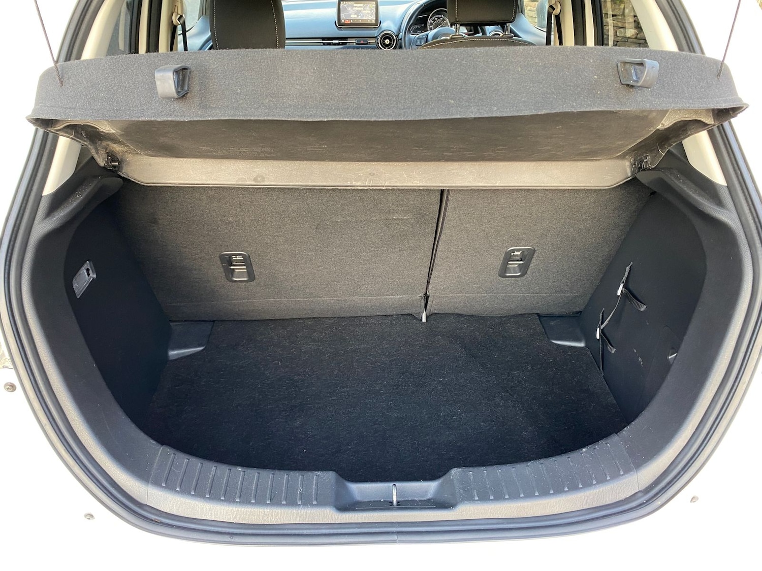 Used Mazda Mazda2 2016 for sale - 77031654: Photo 15