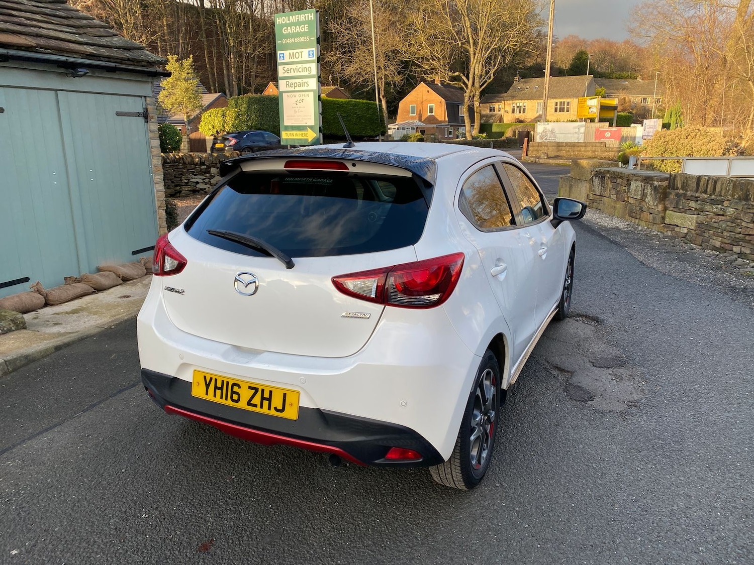 Used Mazda Mazda2 2016 for sale - 77031654: Photo 9