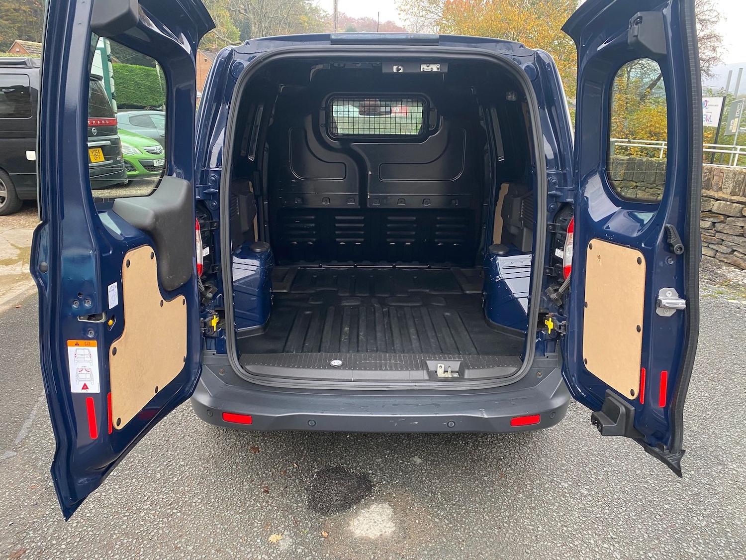 Used Ford Transit Courier 2019 for sale - 76528848: Photo 8