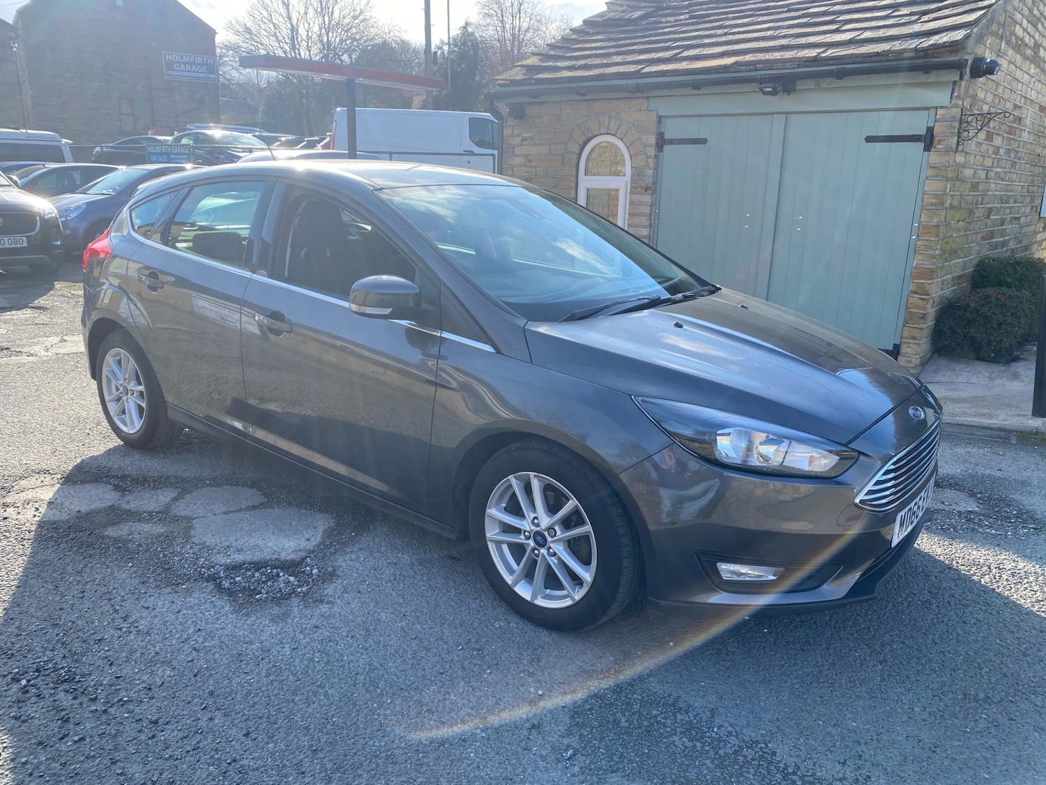 Used Ford Focus 2017 for sale - 77732353: Photo 3