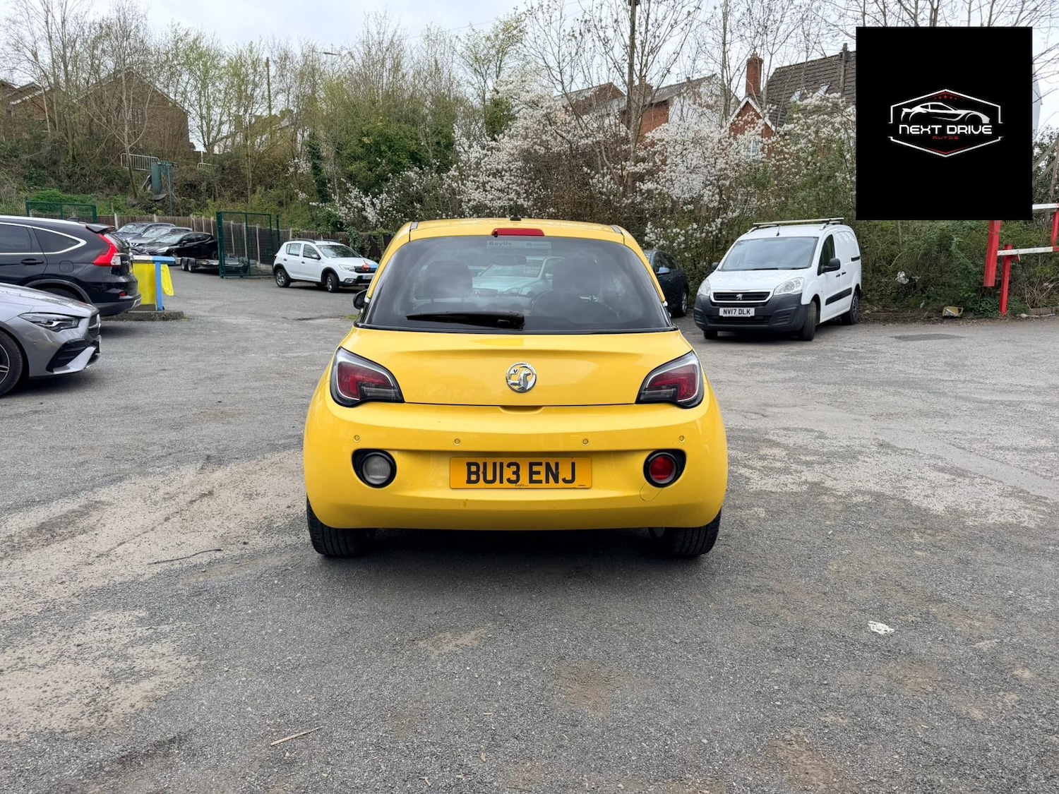 Used Vauxhall ADAM 2013 for sale - 78123410: Photo 2