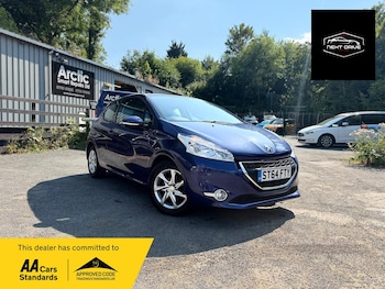 Used Peugeot 208 2015 for sale - 79143900: Photo