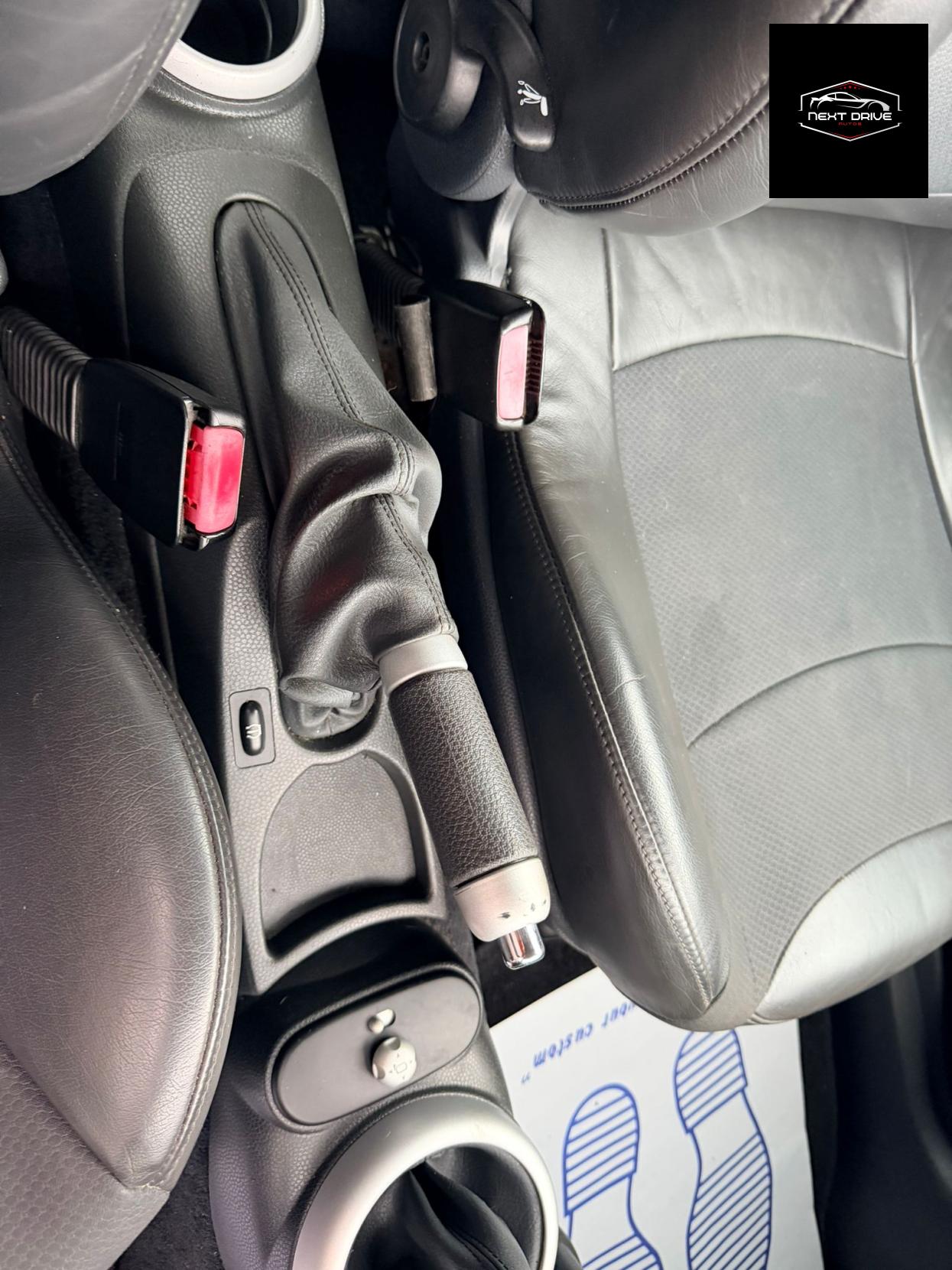 Used MINI Hatch 2004 for sale - 77791340: Photo 9