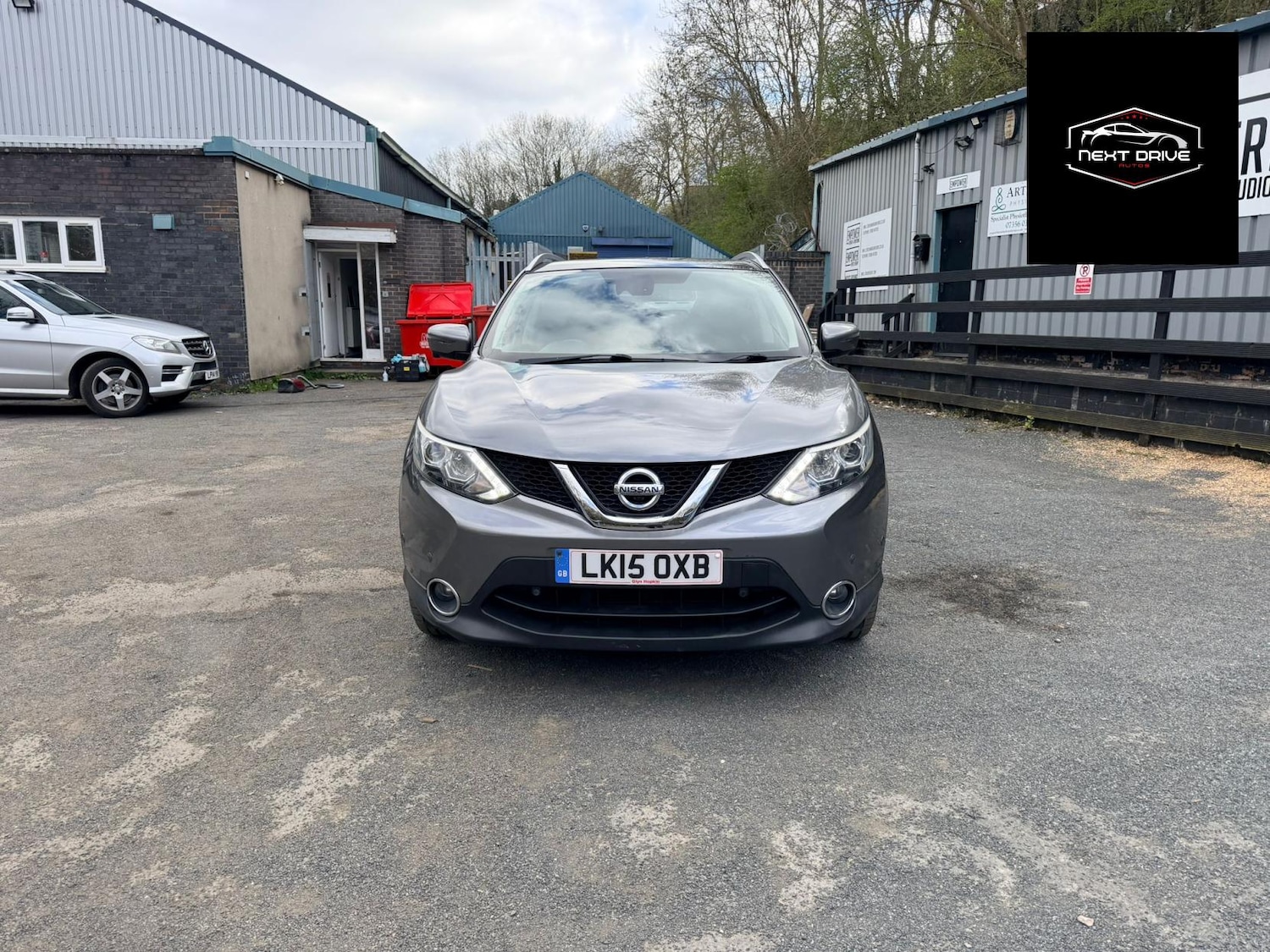 Used Nissan Qashqai 2015 for sale - 78106243: Photo 2