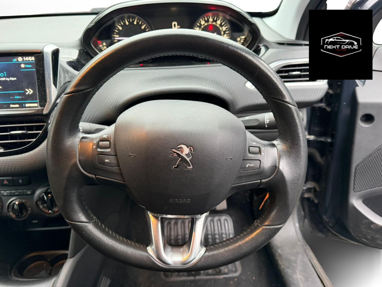 Used Peugeot 208 2018 for sale - 77435300: Photo 15