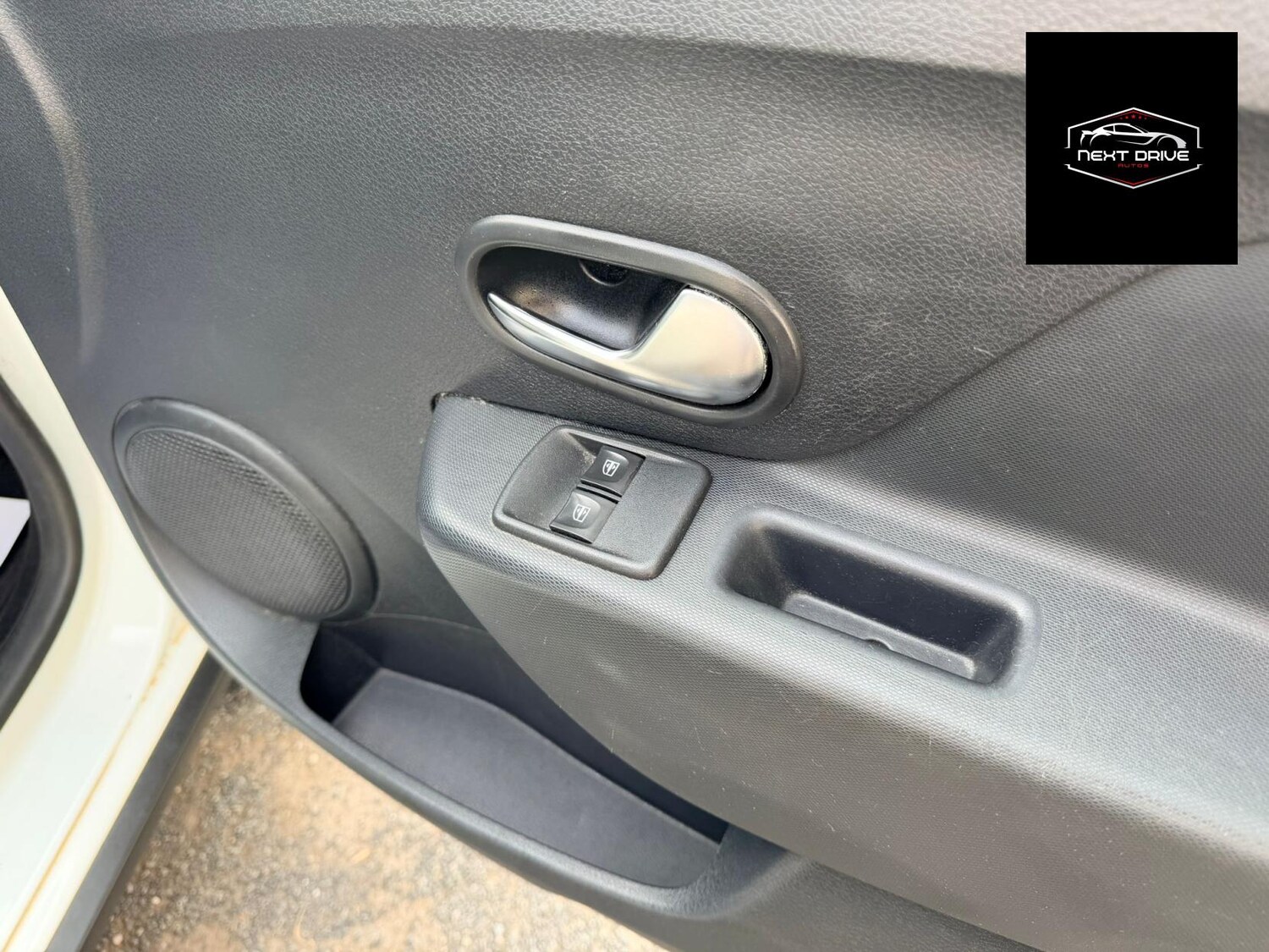 Used Dacia Sandero Stepway 2017 for sale - 78123413: Photo 11