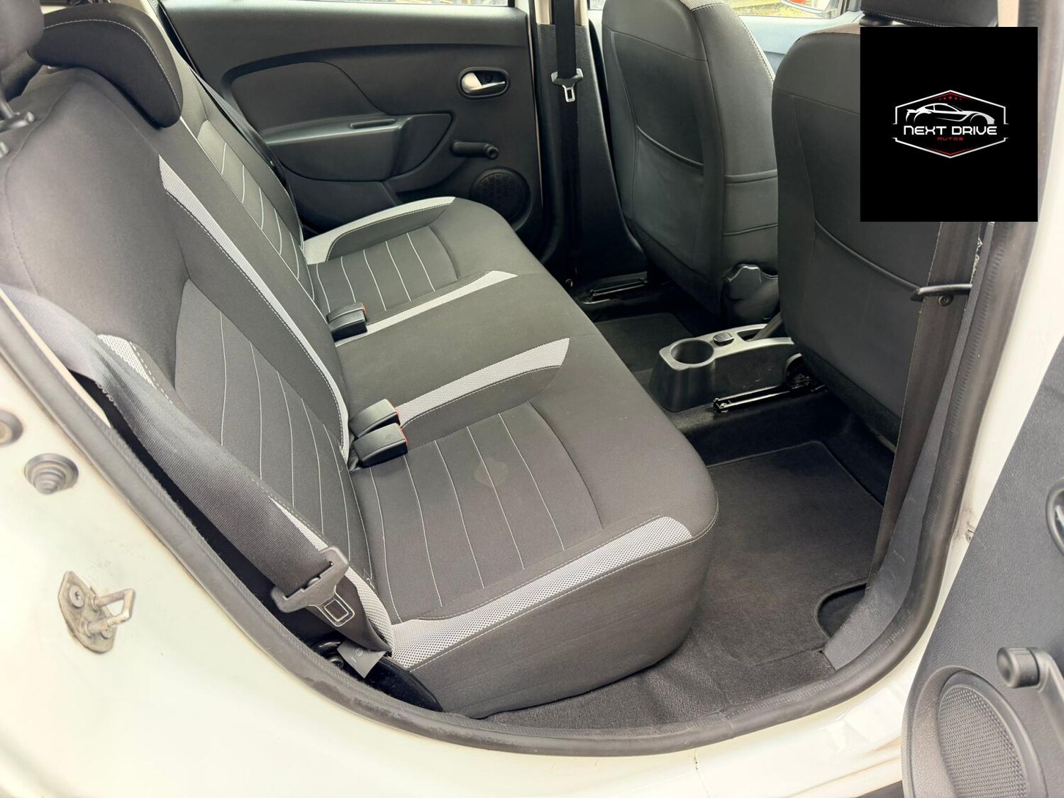 Used Dacia Sandero Stepway 2017 for sale - 78123413: Photo 12