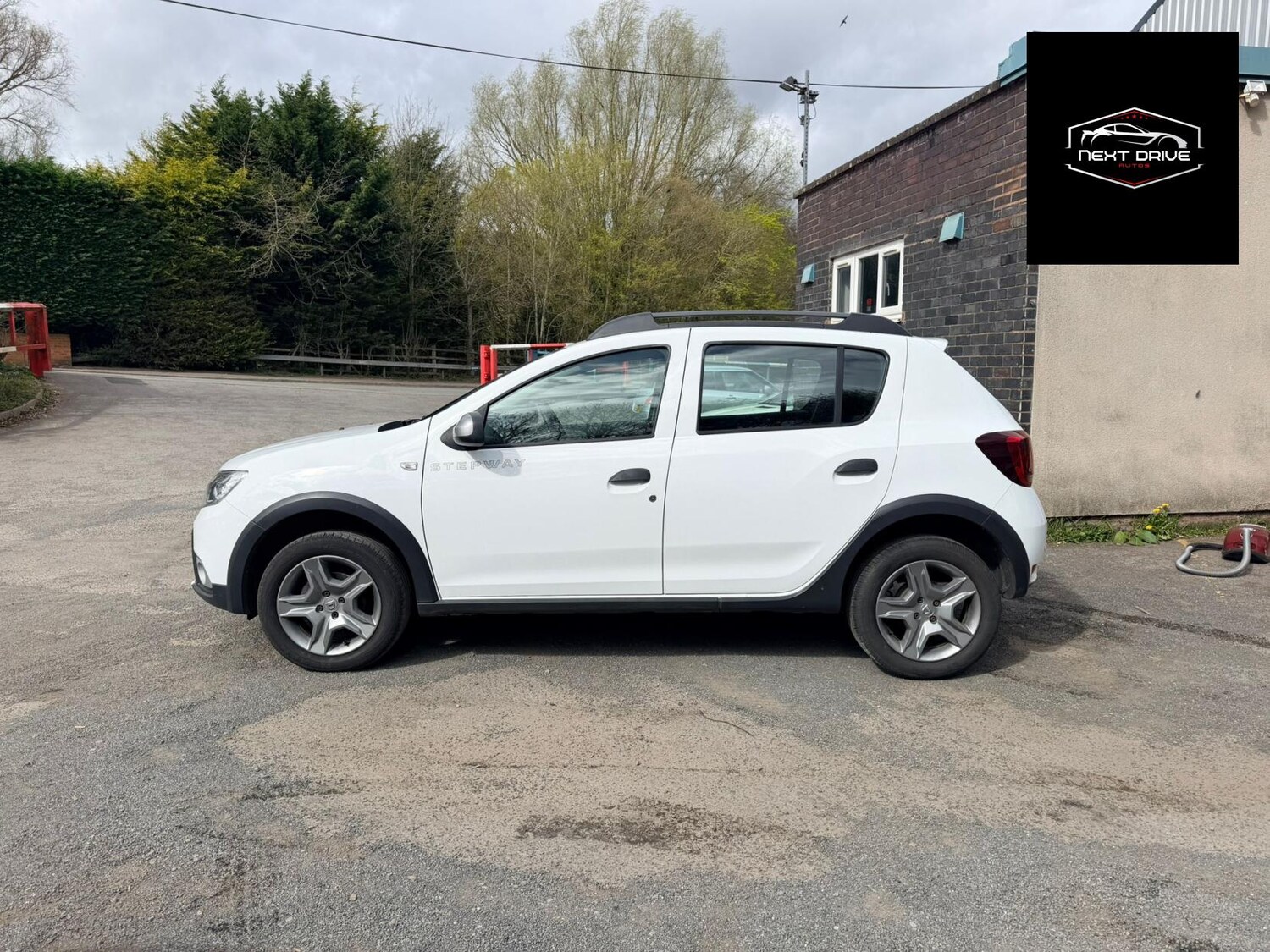 Used Dacia Sandero Stepway 2017 for sale - 78123413: Photo 6