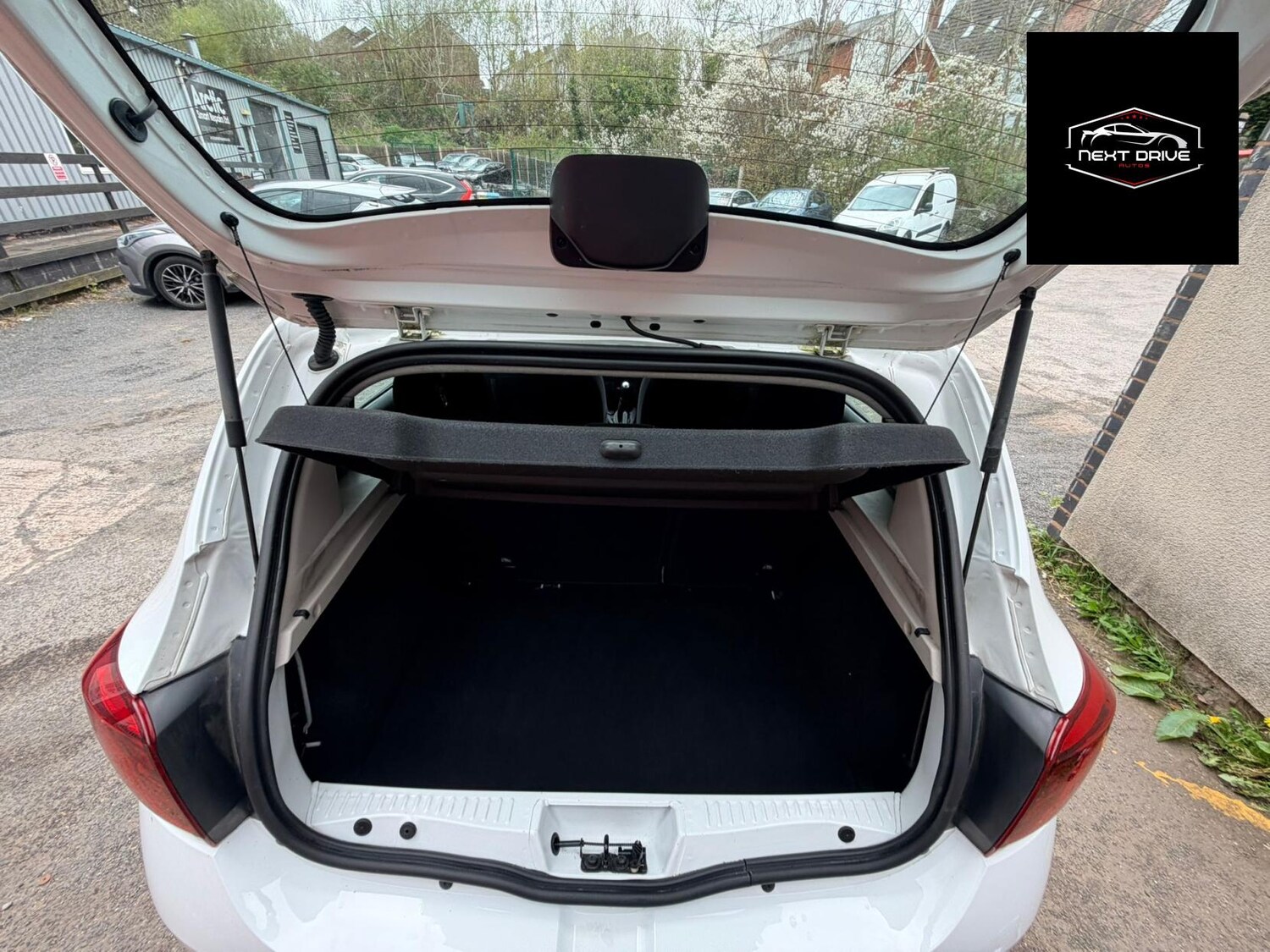 Used Dacia Sandero Stepway 2017 for sale - 78123413: Photo 9