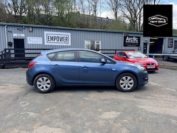 Used Vauxhall Astra 2015 for sale - 78123412: Photo