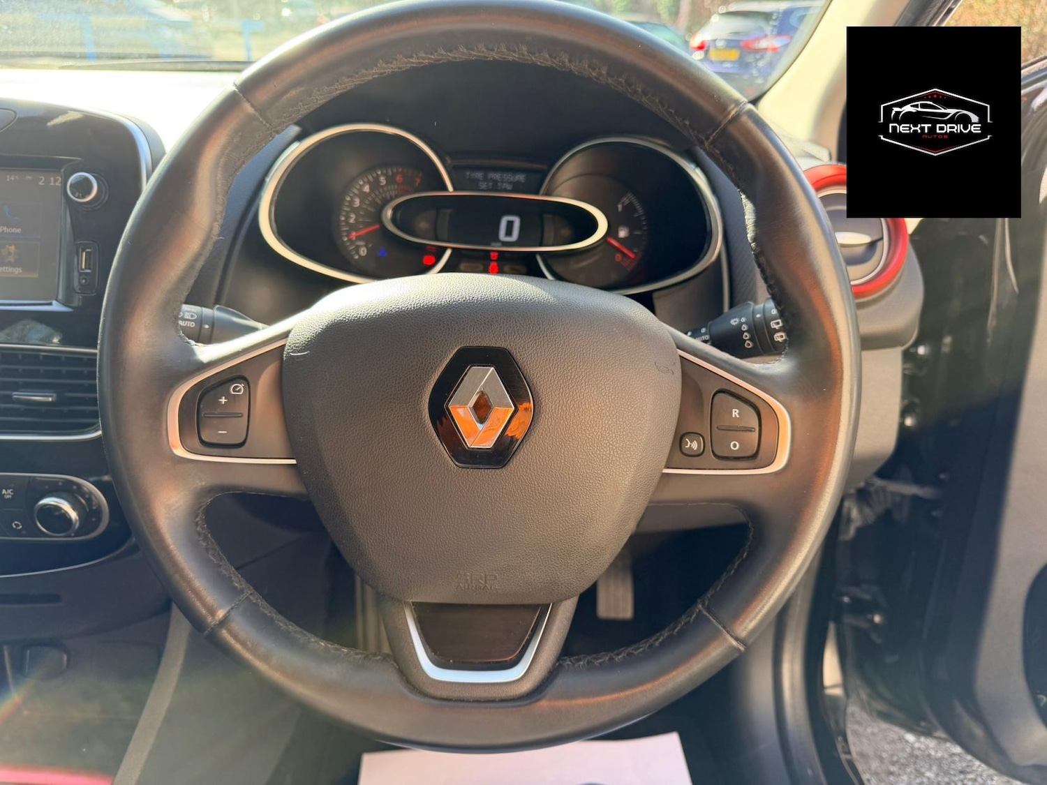 Used Renault Clio 2017 for sale - 77833754: Photo 21