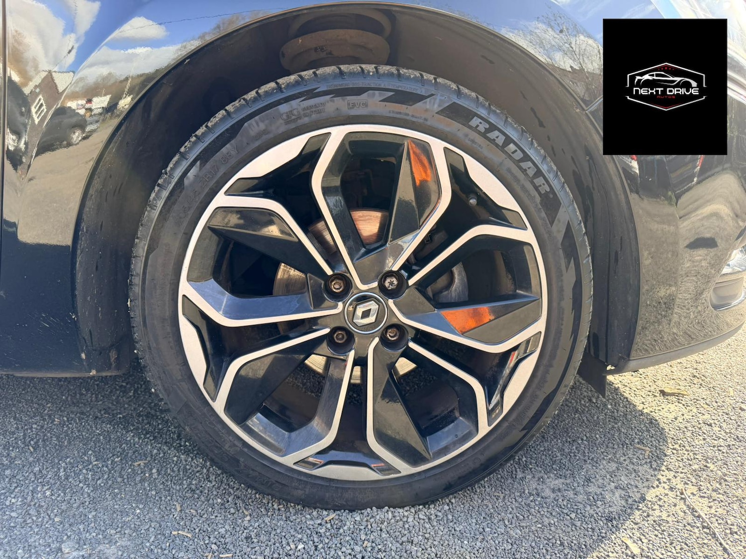 Used Renault Clio 2017 for sale - 77833754: Photo 30