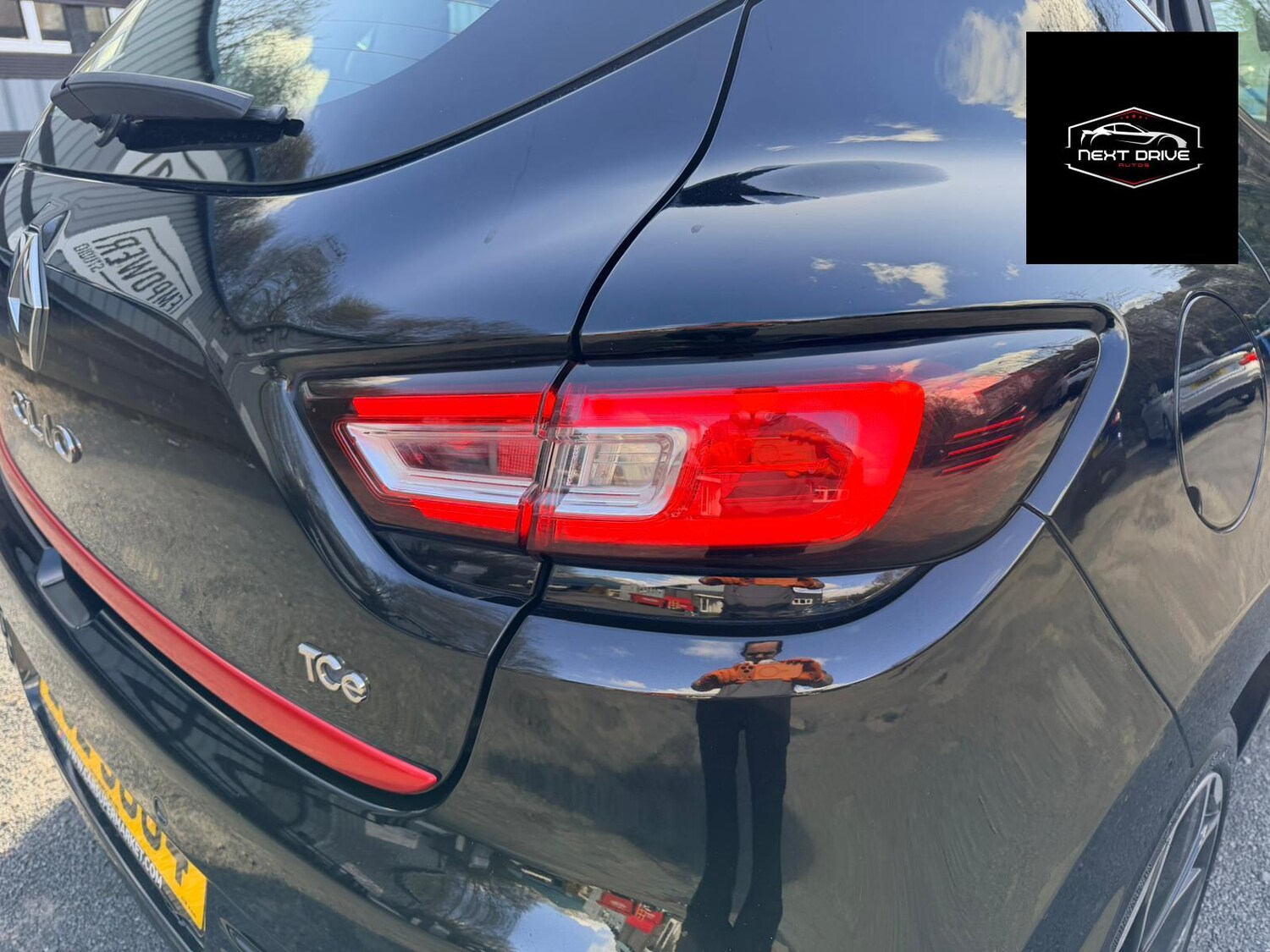 Used Renault Clio 2017 for sale - 77833754: Photo 32