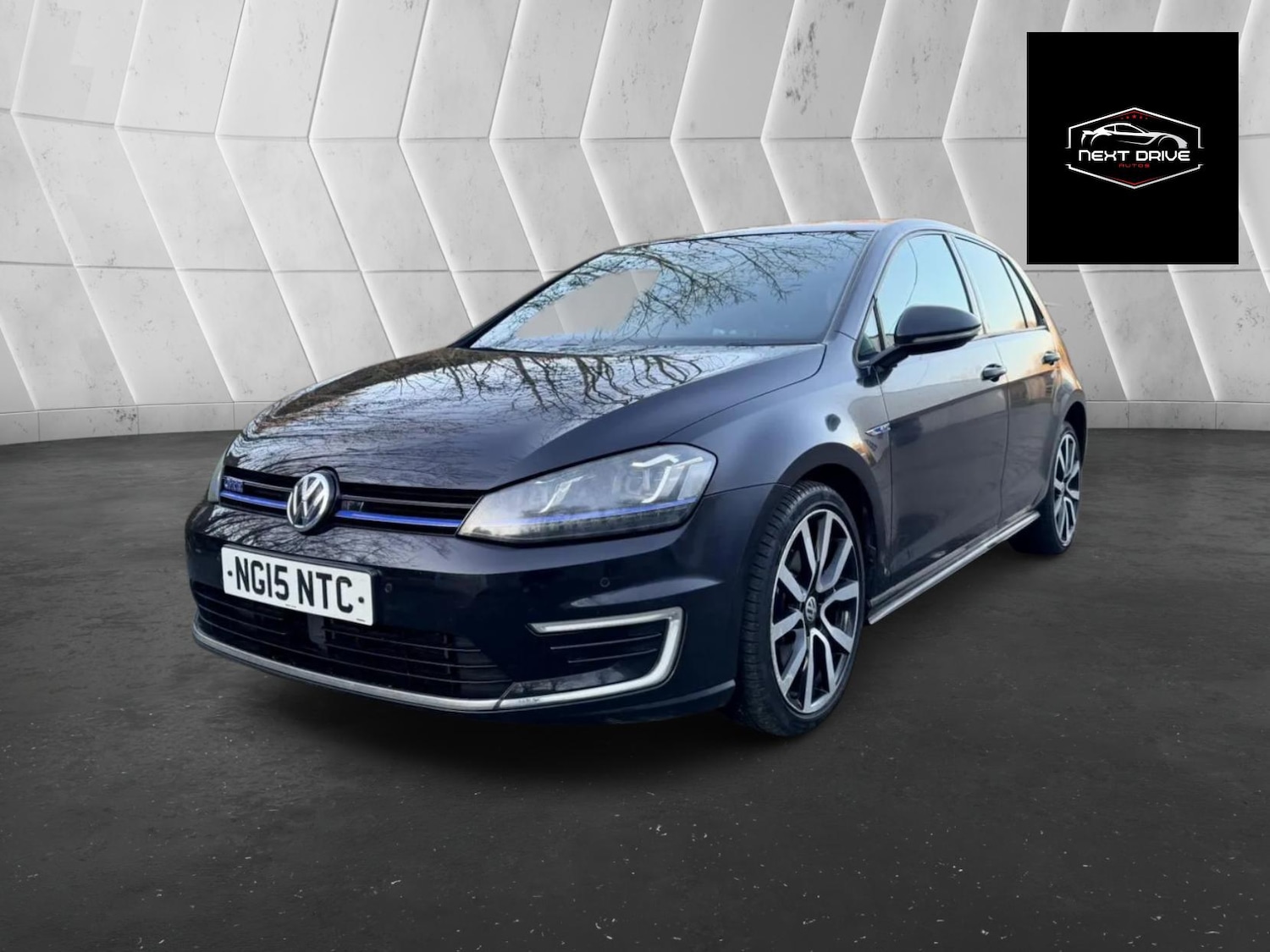 Used Volkswagen Golf 2015 for sale - 77435296: Photo 2