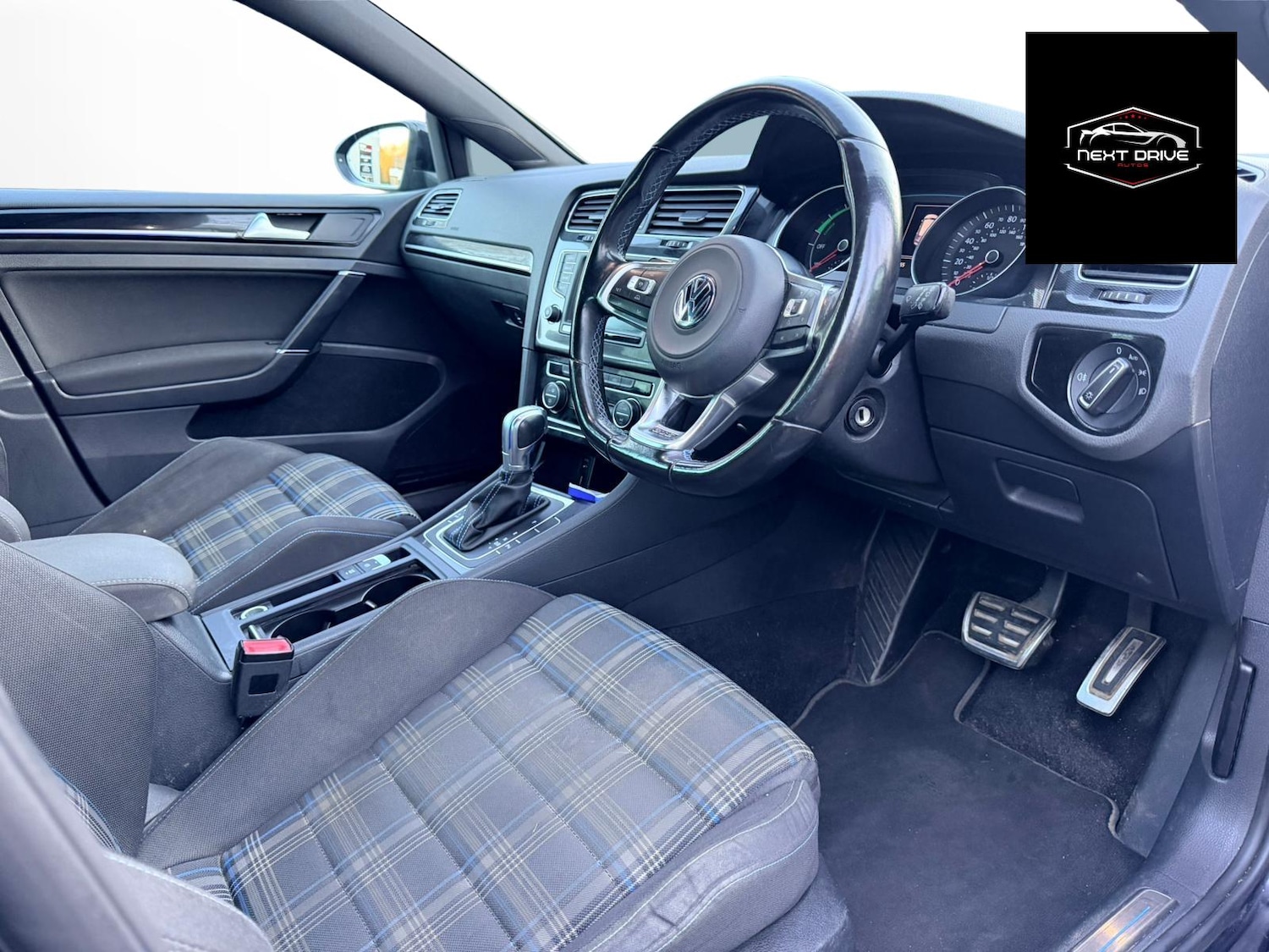 Used Volkswagen Golf 2015 for sale - 77435296: Photo 8