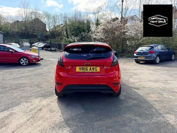 Used Ford Fiesta 2016 for sale - 78123401: Photo