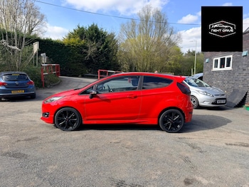 Used Ford Fiesta 2016 for sale - 78123401: Photo