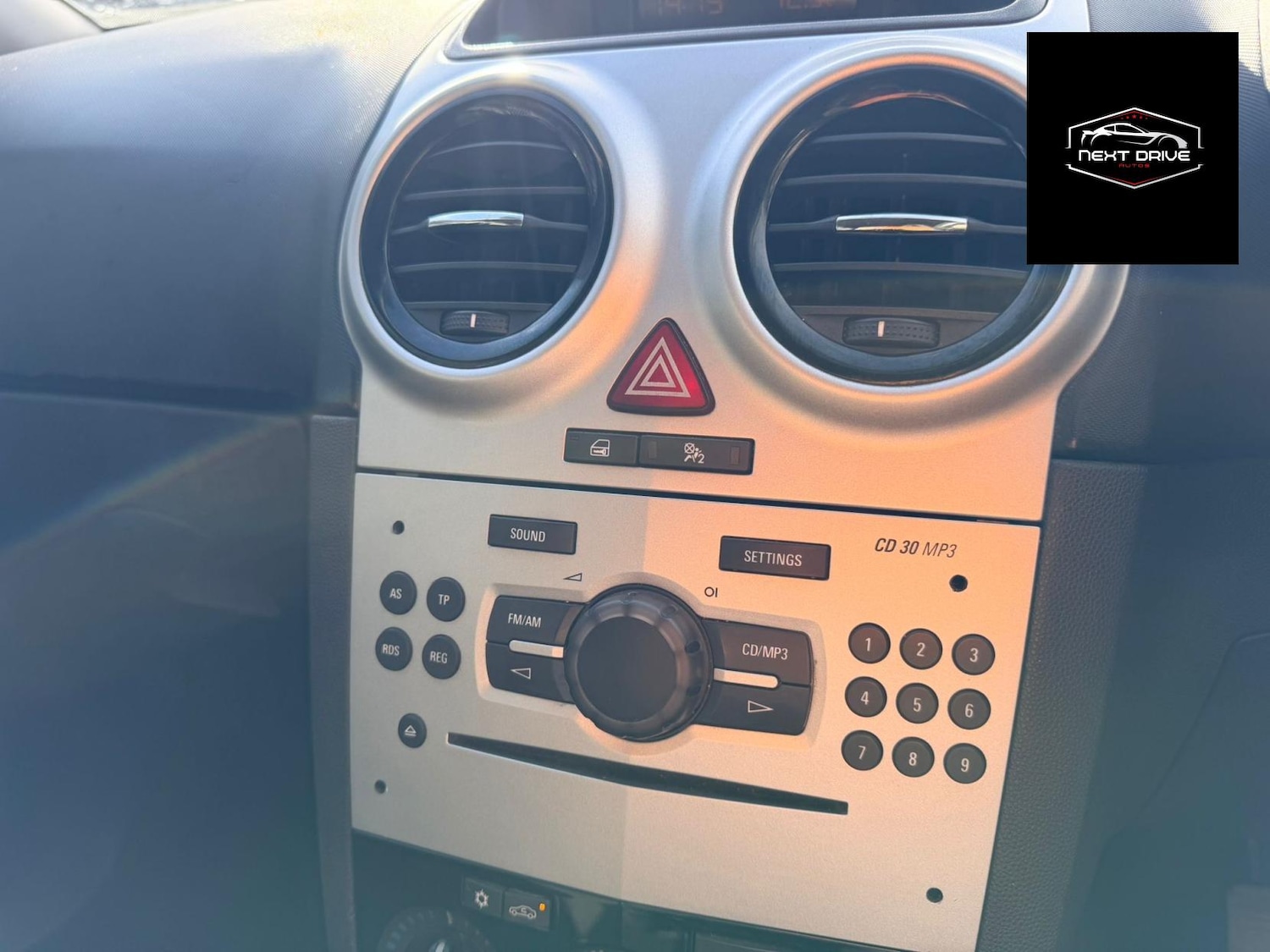 Used Vauxhall Corsa 2010 for sale - 77708369: Photo 13