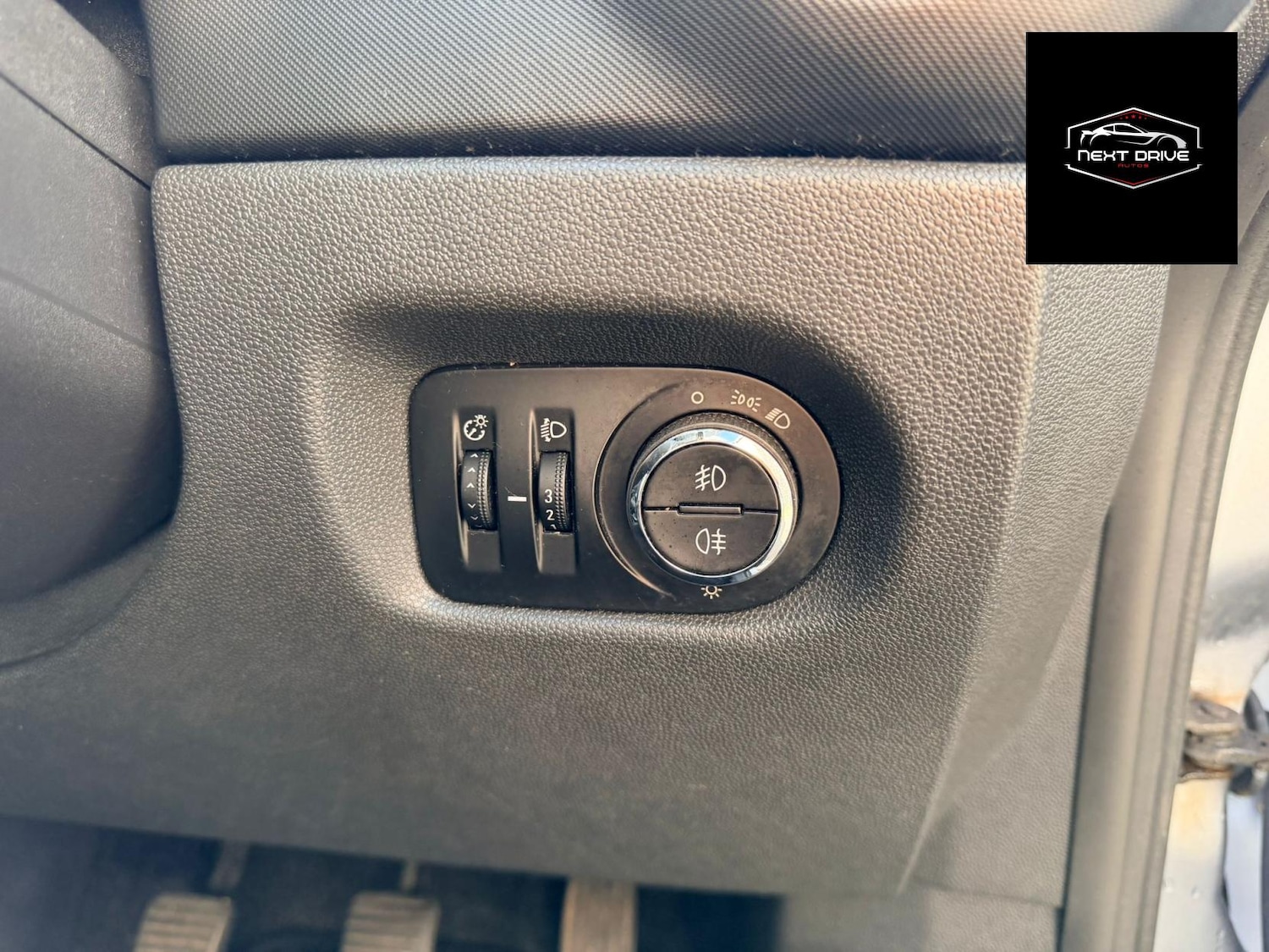 Used Vauxhall Corsa 2010 for sale - 77708369: Photo 15