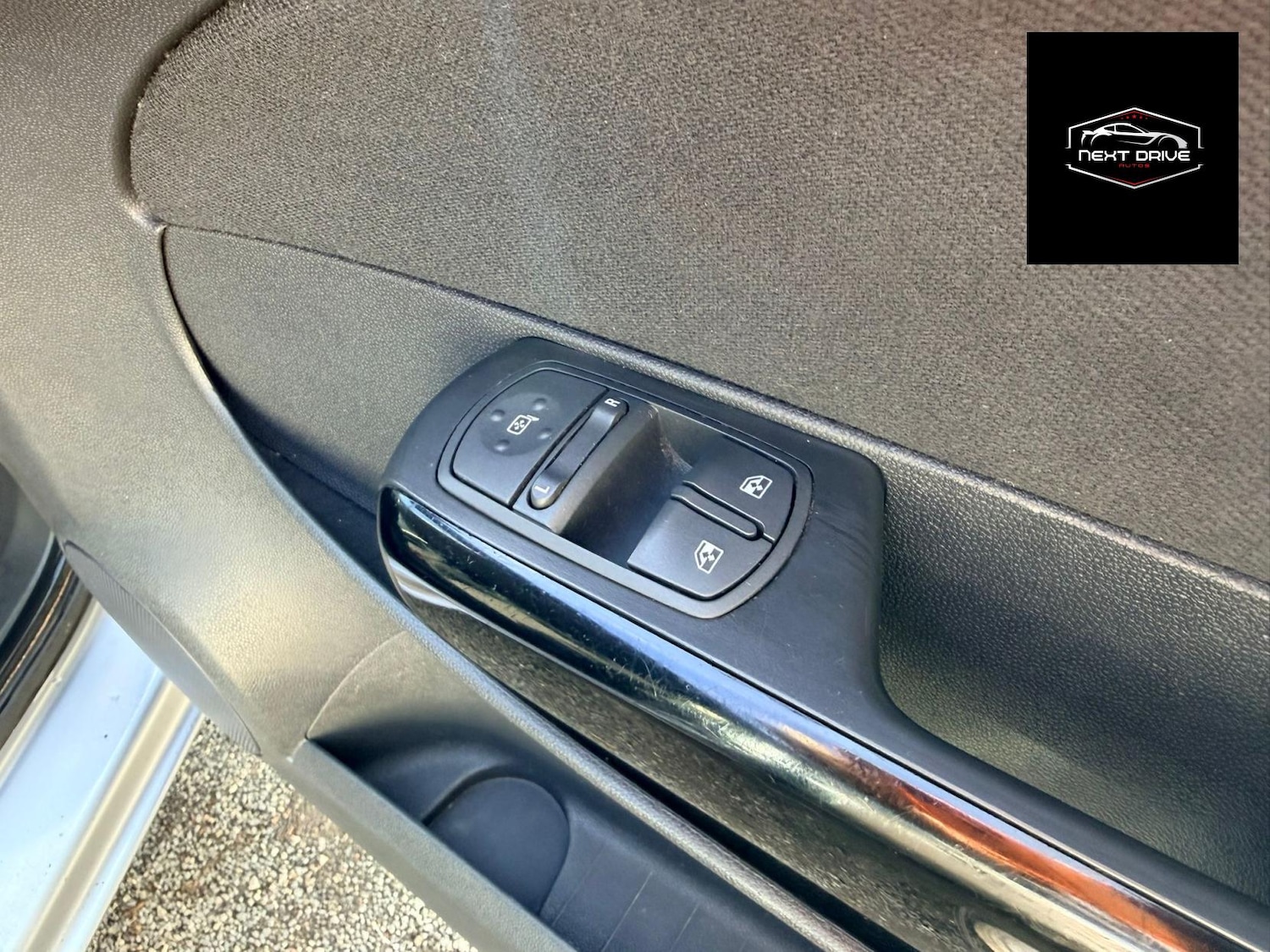 Used Vauxhall Corsa 2010 for sale - 77708369: Photo 16