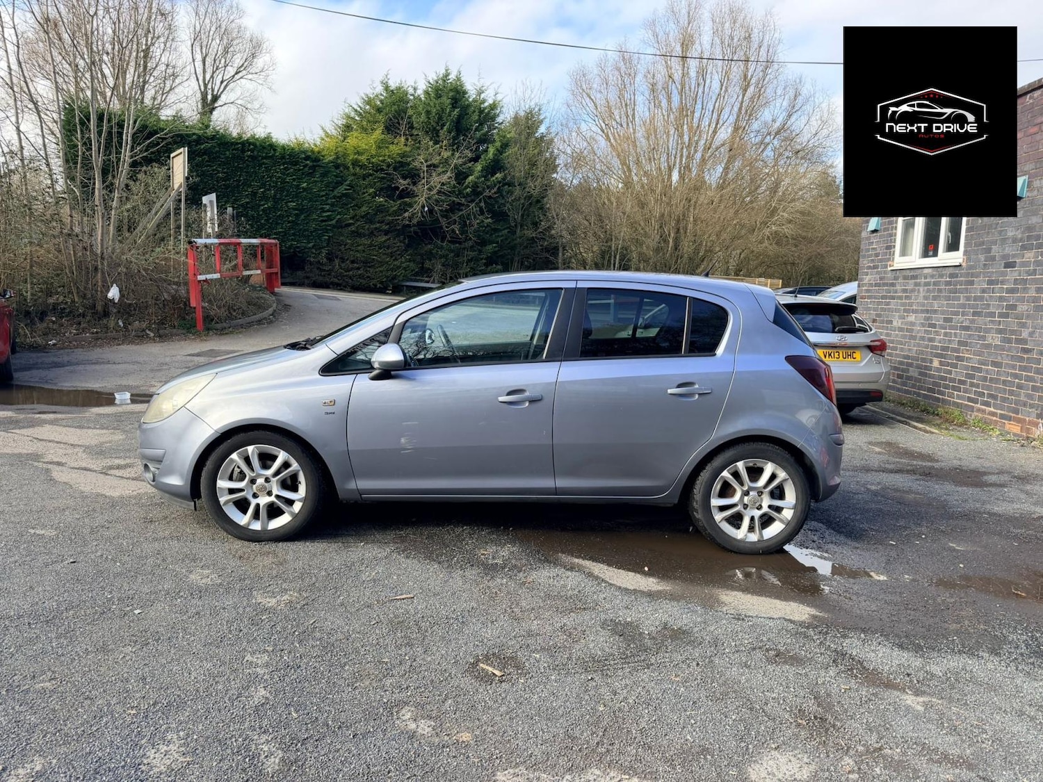 Used Vauxhall Corsa 2010 for sale - 77708369: Photo 3