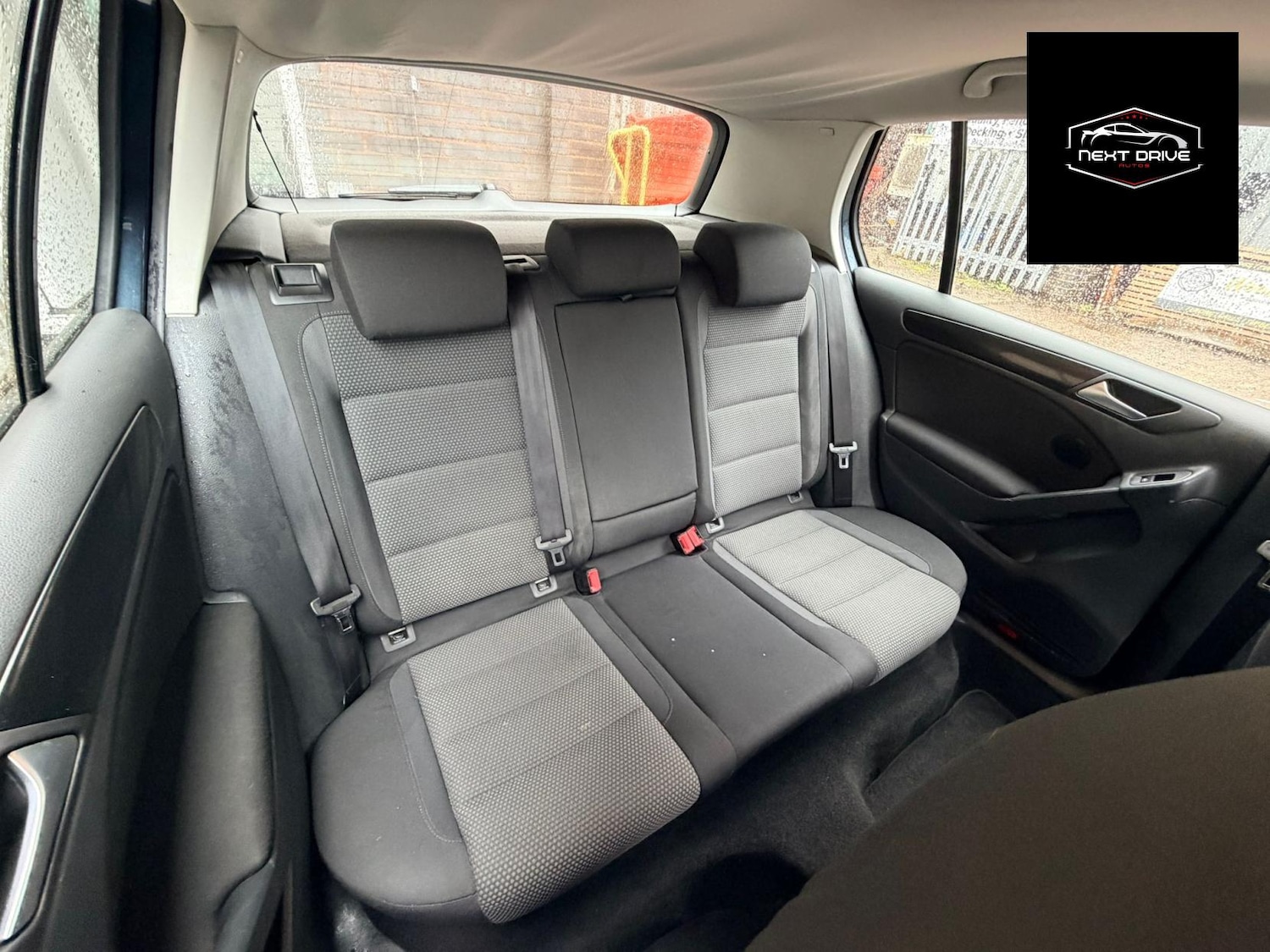 Used Volkswagen Golf 2009 for sale - 77545452: Photo 7