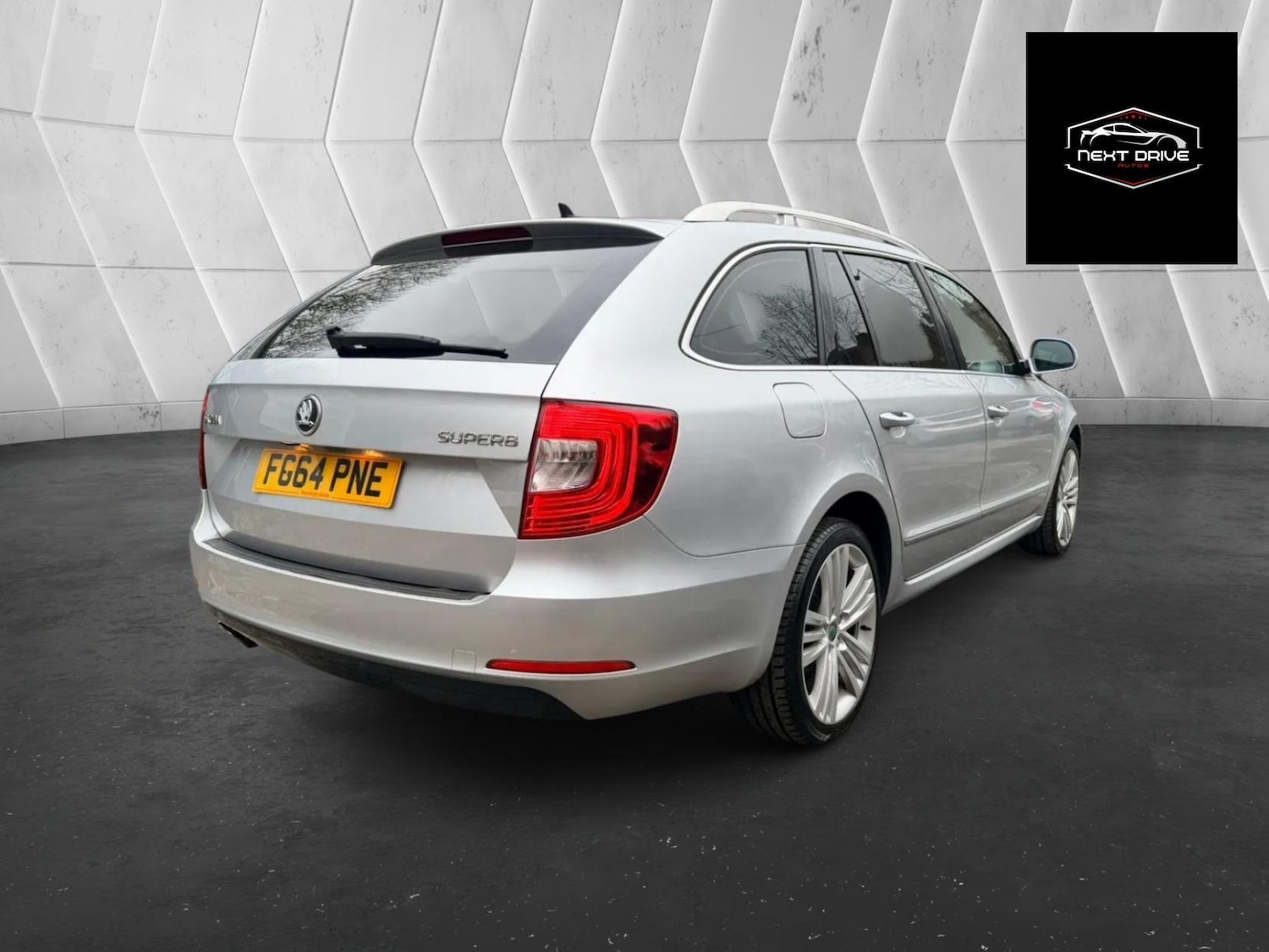 Used Skoda Superb 2014 for sale - 77603289: Photo 2