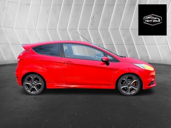 Used Ford Fiesta 2016 for sale - 77474790: Photo