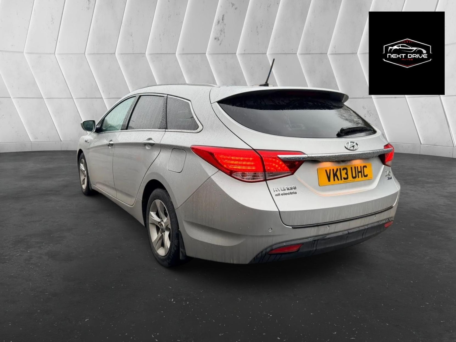 Used Hyundai i40 2013 for sale - 77431339: Photo 2