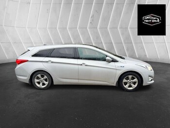 Used Hyundai i40 2013 for sale - 77431339: Photo