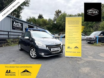 Used Peugeot 208 2015 for sale - 79693263: Photo