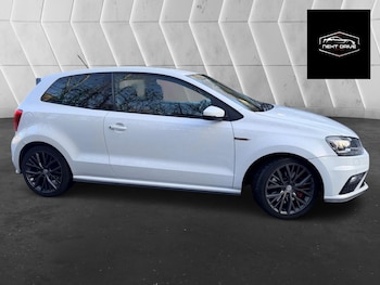 Used Volkswagen Polo 2015 for sale - 77435298: Photo