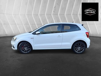 Used Volkswagen Polo 2015 for sale - 77435298: Photo