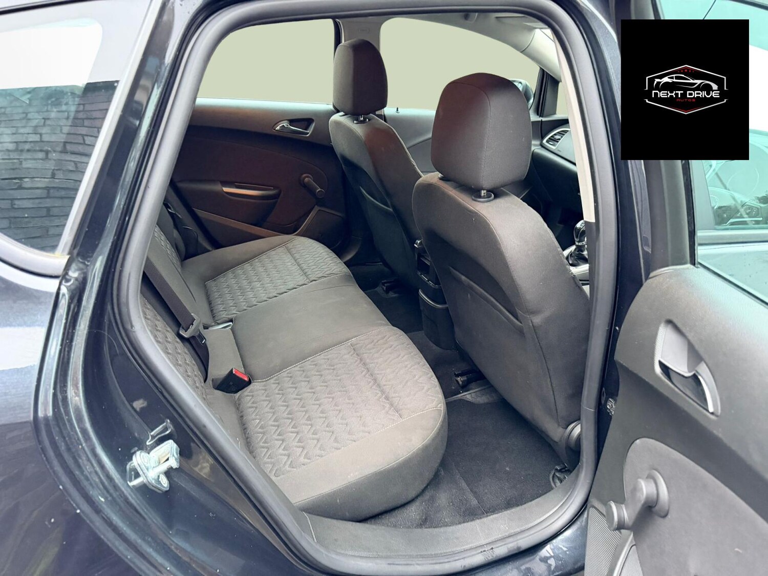 Used Vauxhall Astra 2013 for sale - 77435279: Photo 14