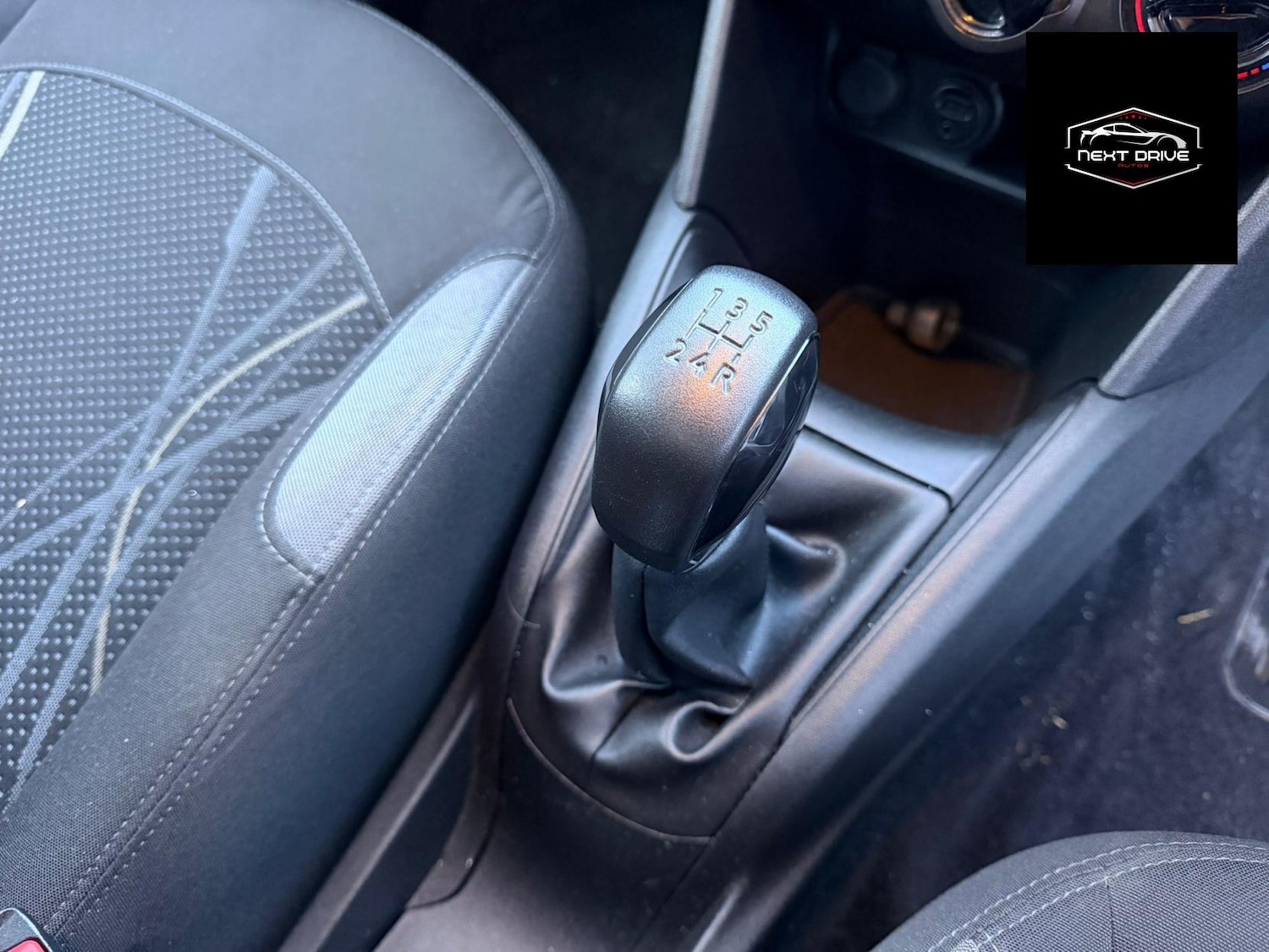 Used Peugeot 208 2013 for sale - 77622941: Photo 15