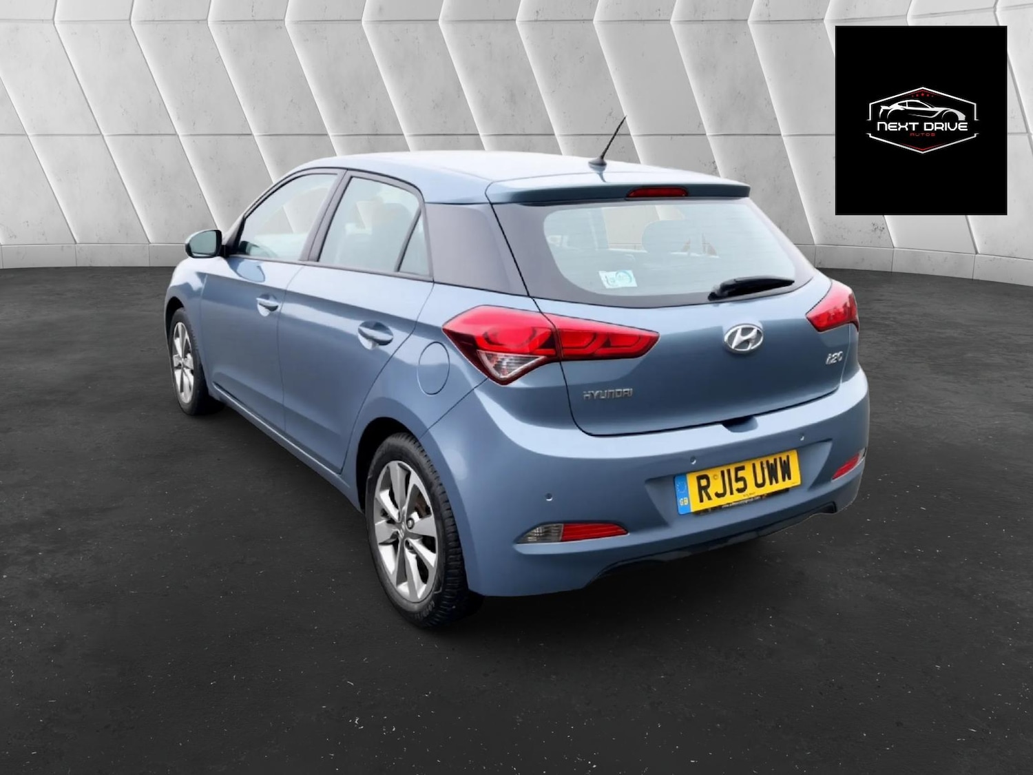 Used Hyundai i20 2015 for sale - 77435289: Photo 2