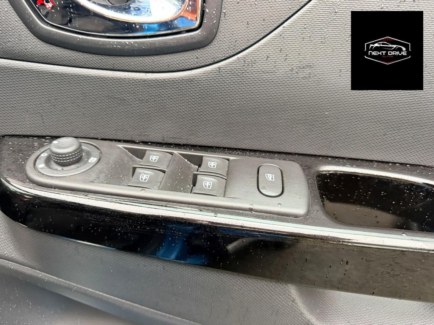 Used Renault Captur 2015 for sale - 77423814: Photo 15