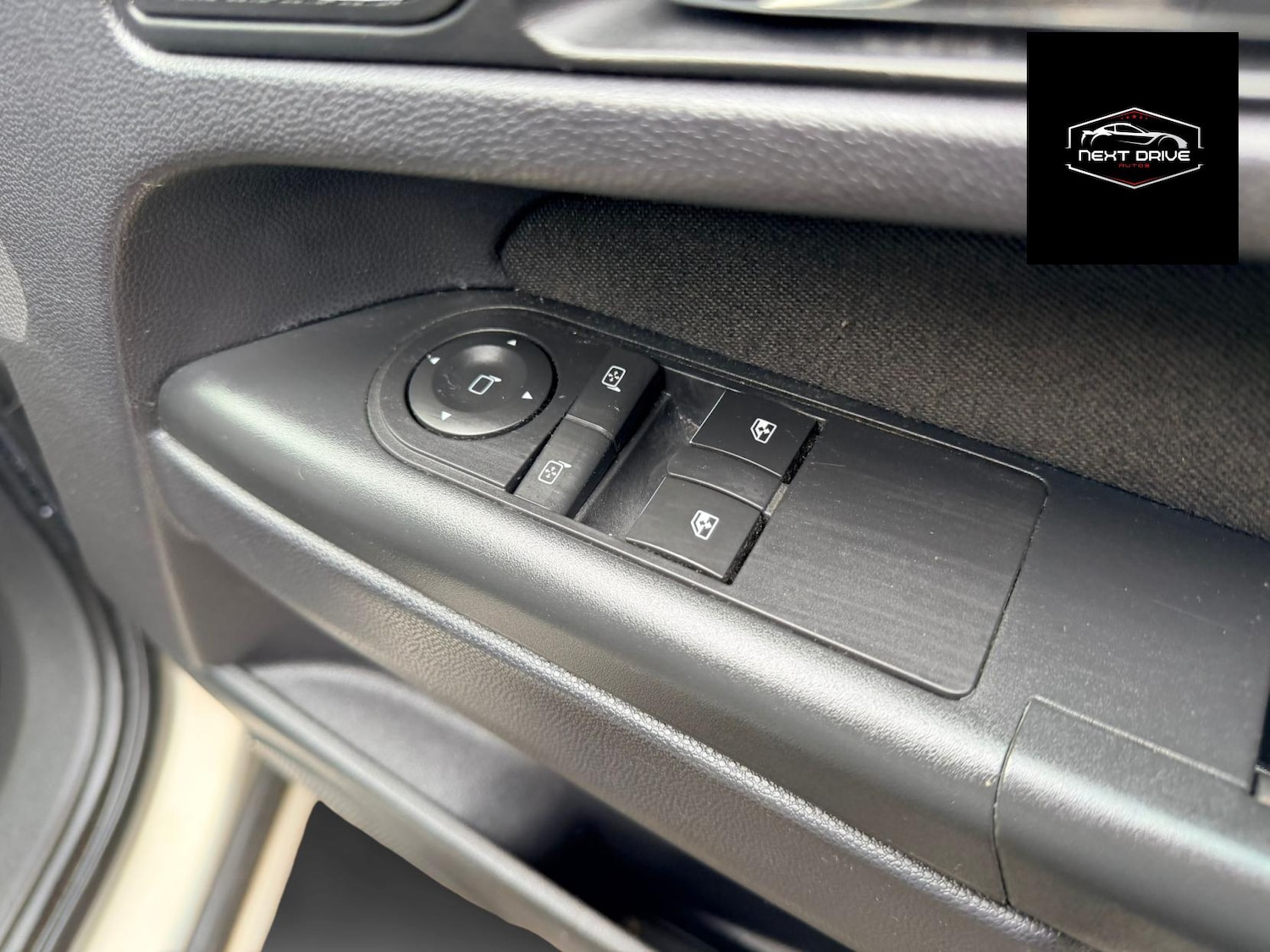 Used Vauxhall Zafira 2010 for sale - 77581563: Photo 9