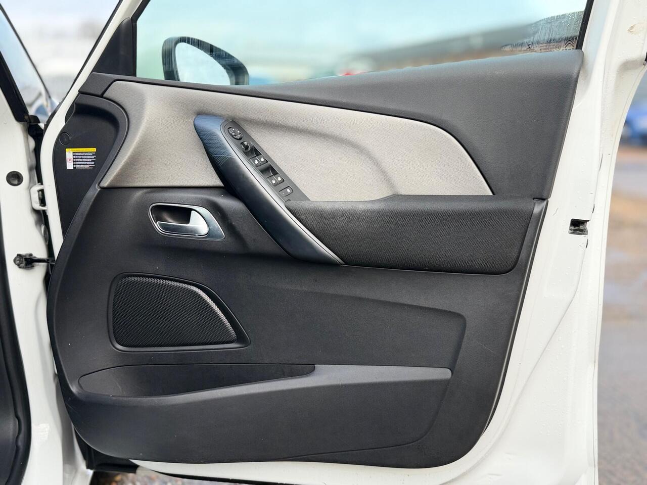 Used Citroen Grand C4 Picasso 2016 for sale - 77648018: Photo 32