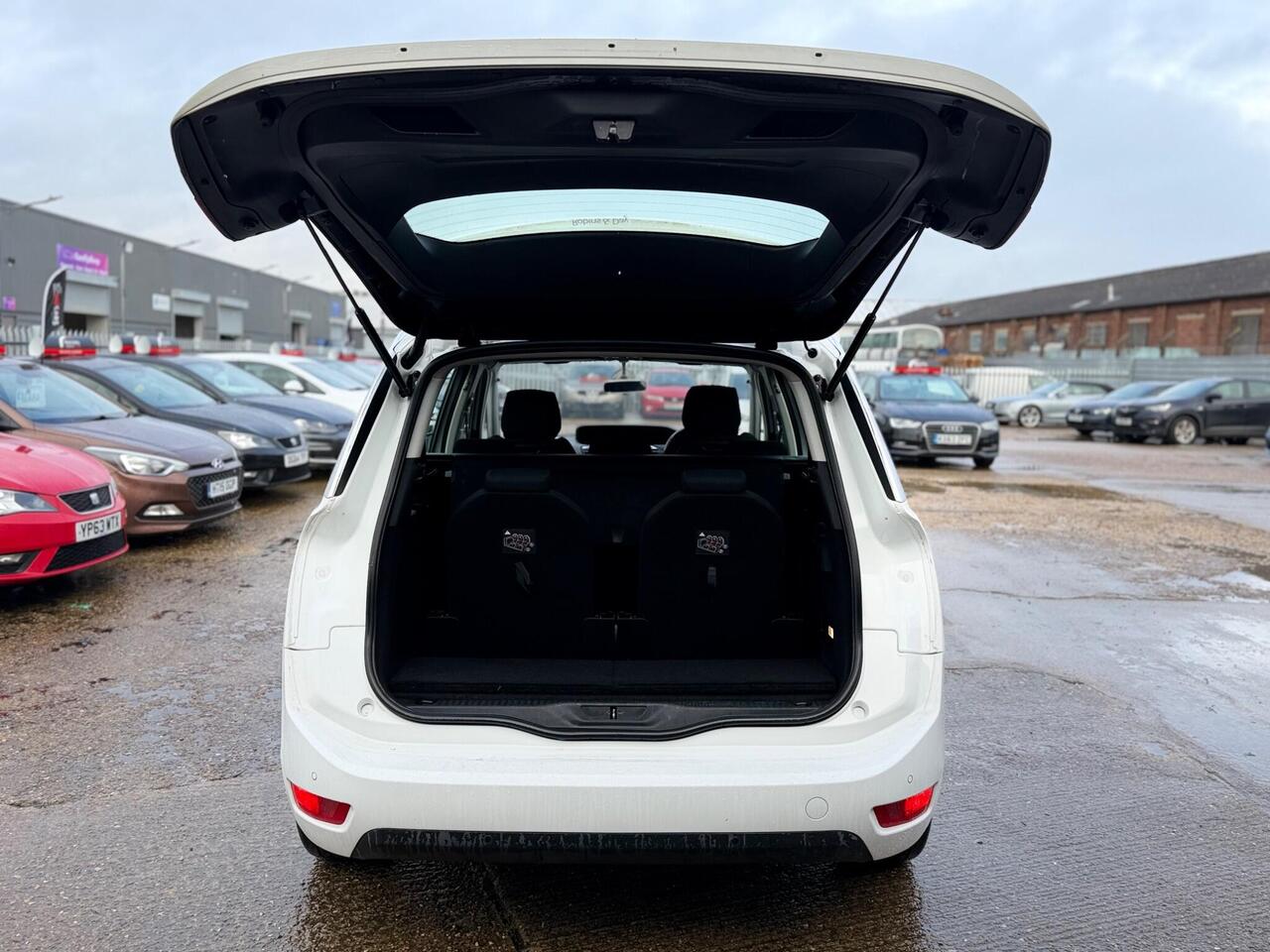 Used Citroen Grand C4 Picasso 2016 for sale - 77648018: Photo 40