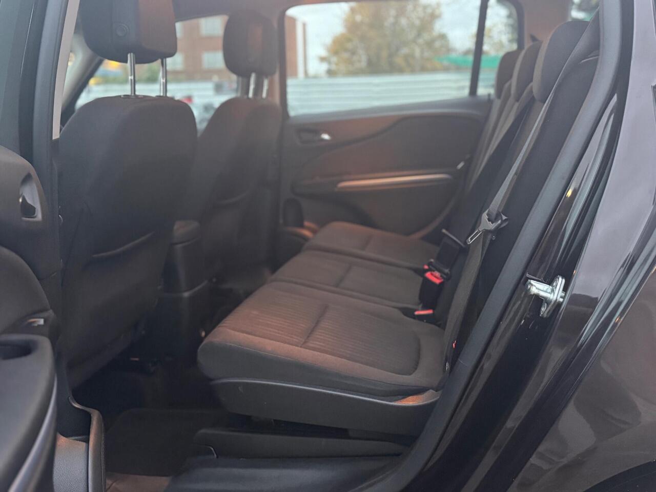 Used Vauxhall Zafira 2015 for sale - 76734420: Photo 25