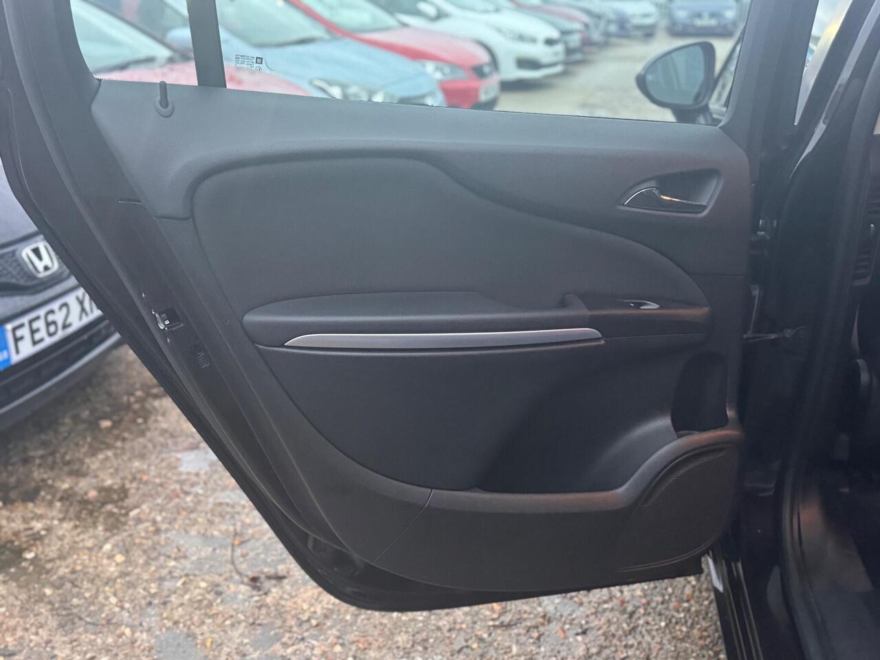 Used Vauxhall Zafira 2015 for sale - 76734420: Photo 35