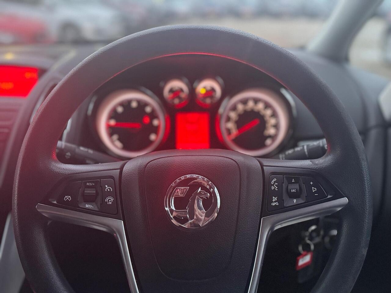 Used Vauxhall Zafira 2015 for sale - 76734420: Photo 43