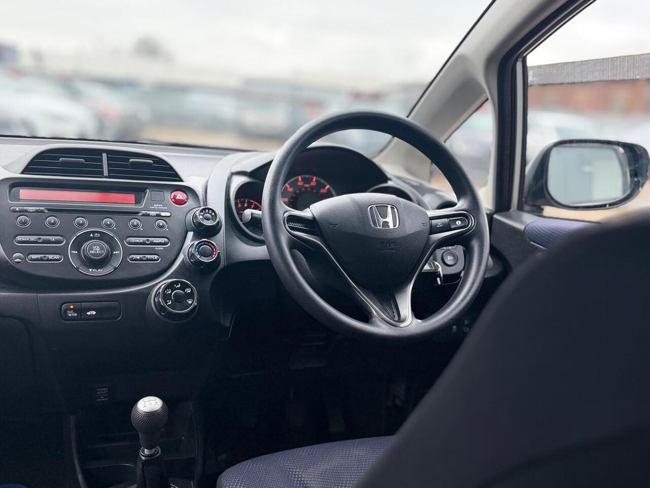 Used Honda Jazz 2012 for sale - 77648012: Photo 17