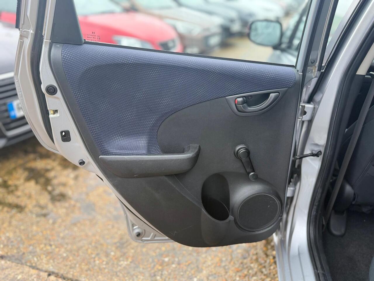 Used Honda Jazz 2012 for sale - 77648012: Photo 32