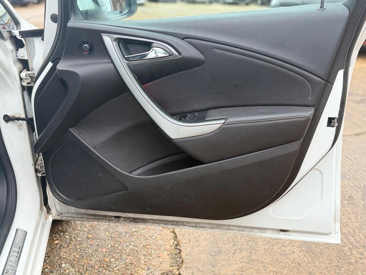 Used Vauxhall Astra 2013 for sale - 77060600: Photo 27